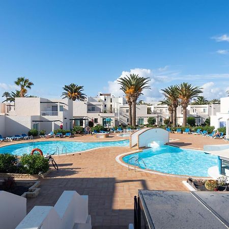 Homeforguest Apartamento Con Terraza Y Piscina En Corralejo Exterior foto